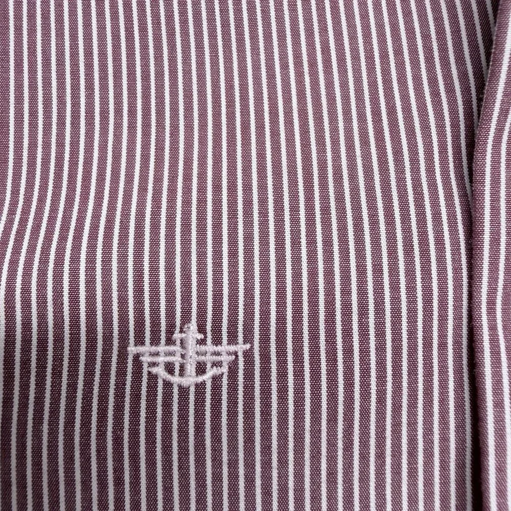 Men’s Dockers Button Dow Shirt, Burgundy And White Pinstripe, Size Large